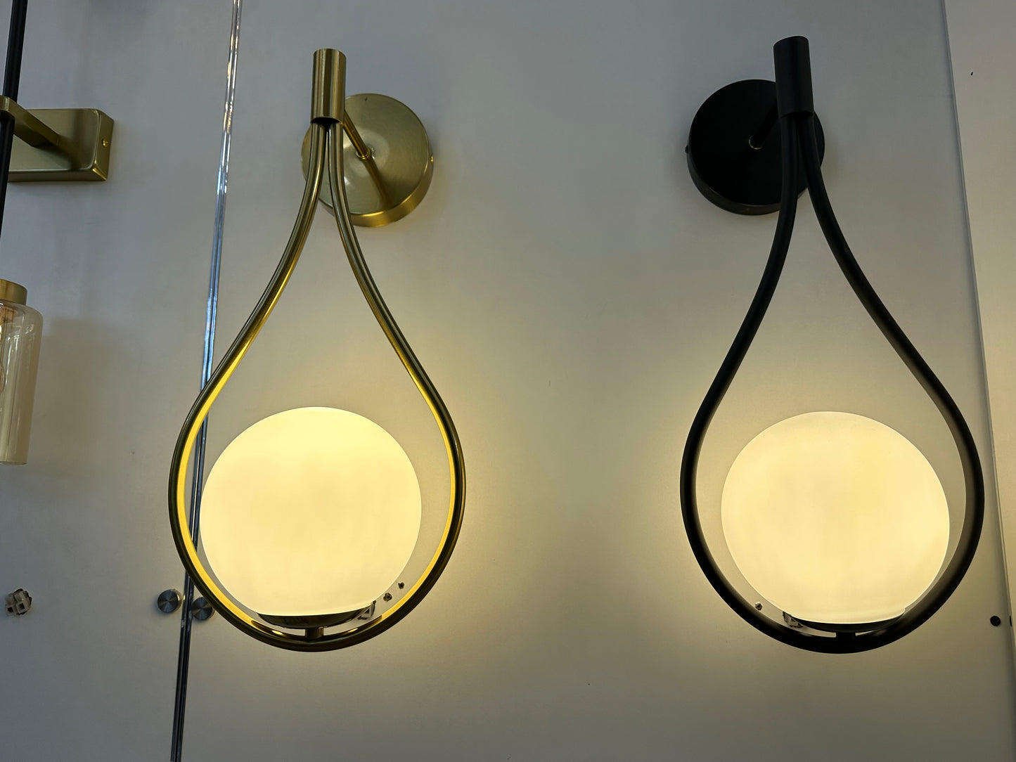 Nordic Globe Drop Light