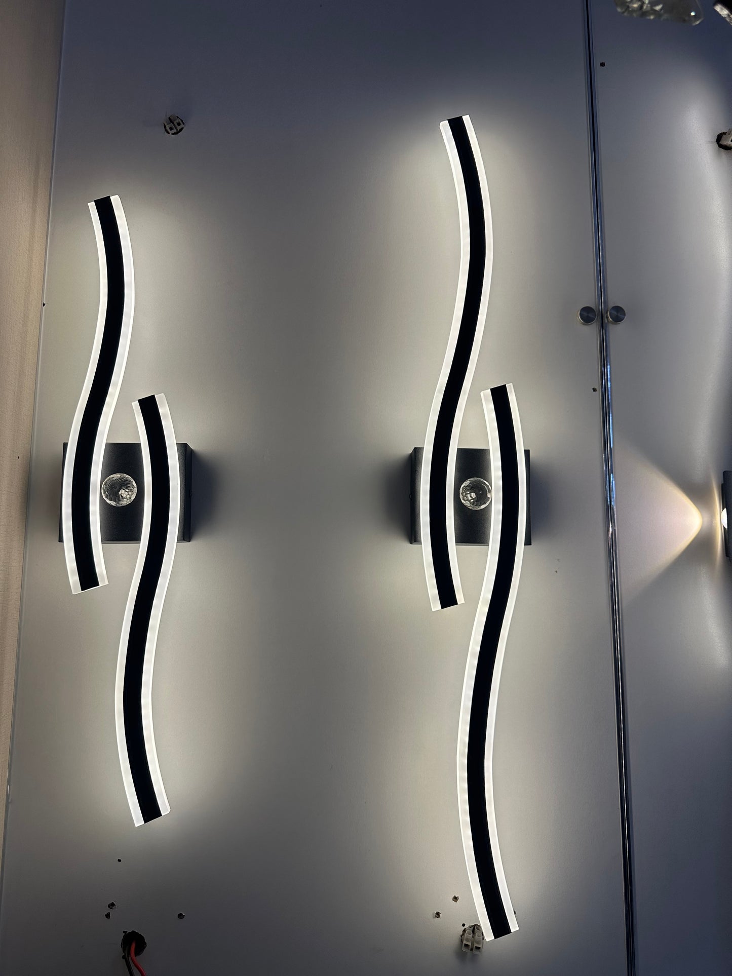 Modern Curve Wall Light