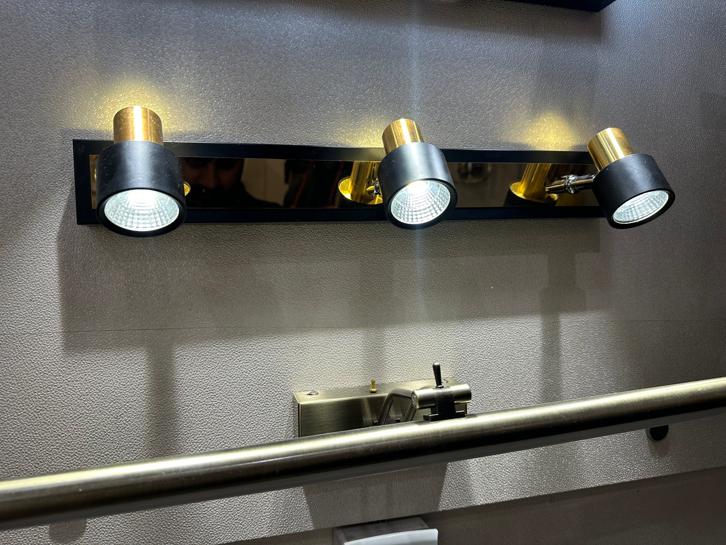 Cob Black Golden Vanity Light