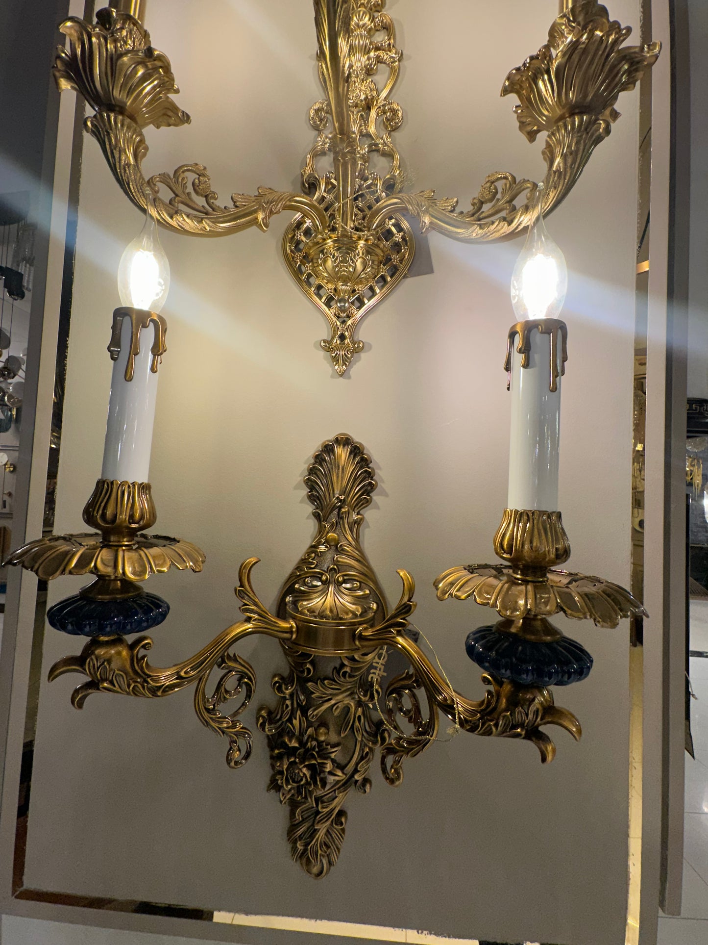 Candlecrest Wall light