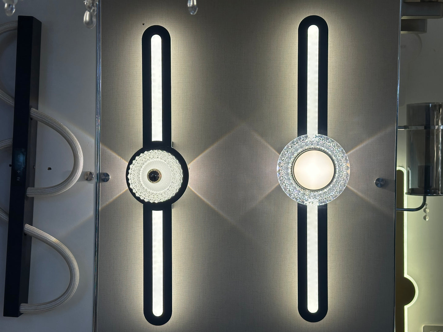 SleekRay Modern Linear Wall Light