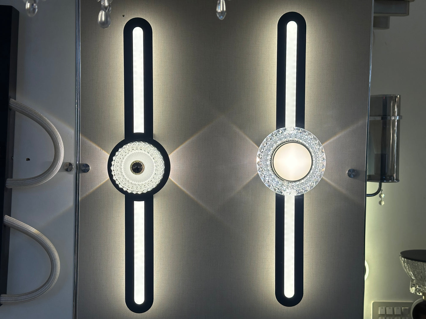 SleekRay Modern Linear Wall Light