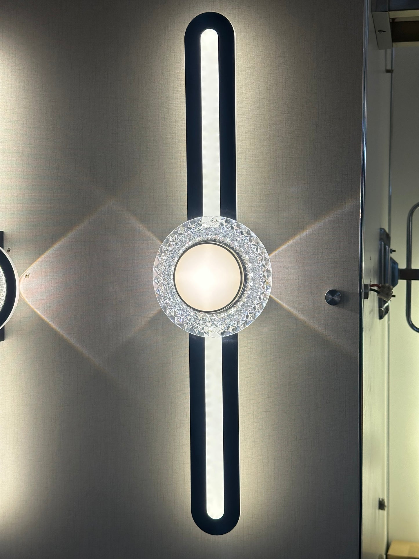 SleekRay Modern Linear Wall Light