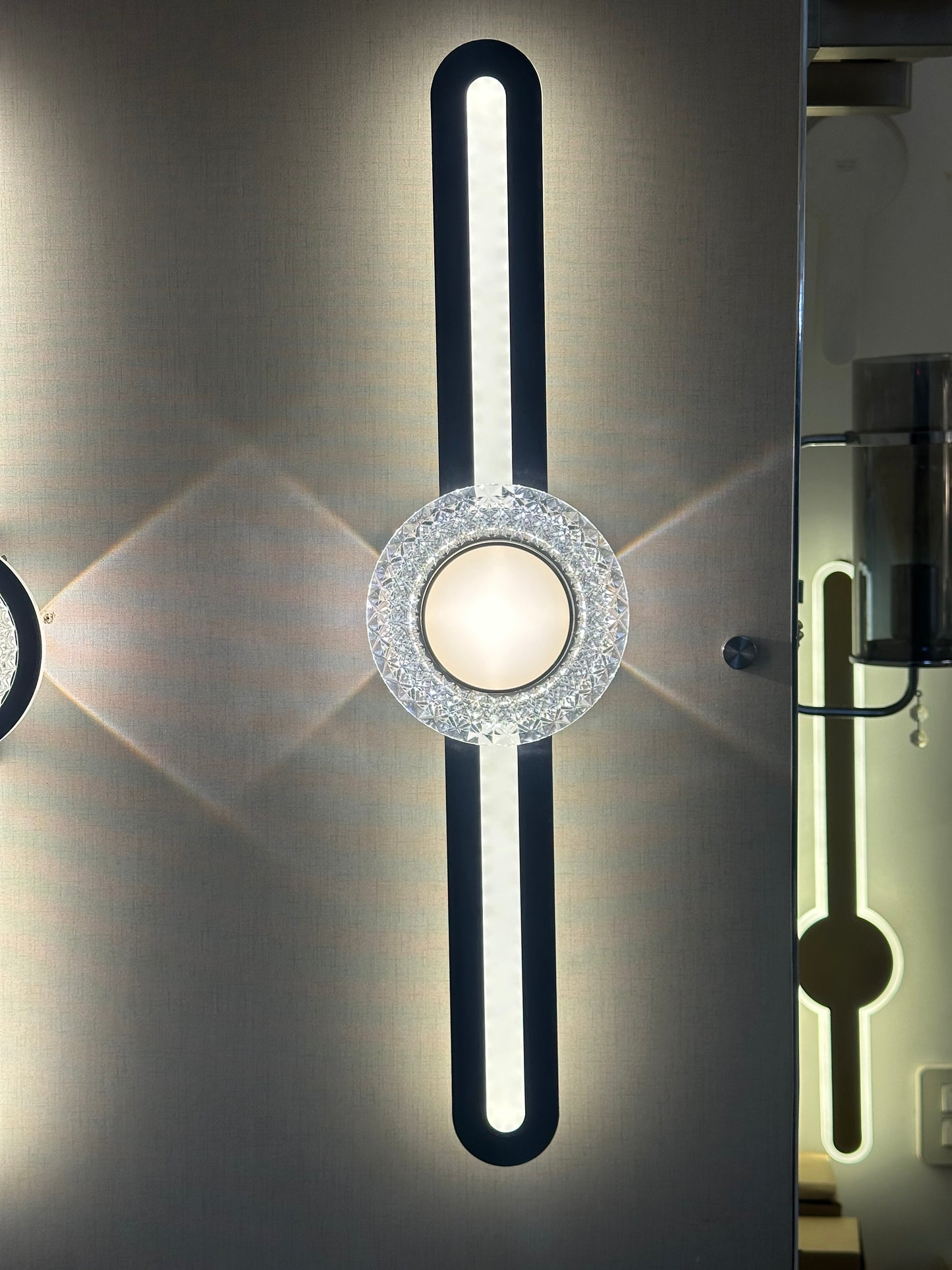 SleekRay Modern Linear Wall Light